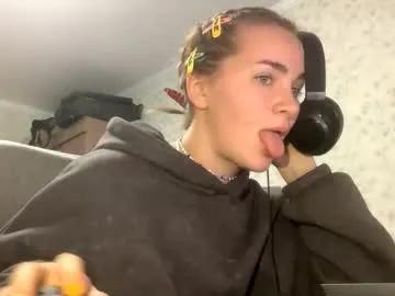 saundrayeeloy — Goal: ^Cute Face^  Hello, my name is Marta, I will be very glad to get to know each other #new #shy #18 #young #cute [20 tokens remaining]