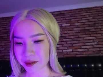 saya_lin —  Say hello and blow a kiss [50 tokens left] #asian #18 #new #bigboobs #squirt