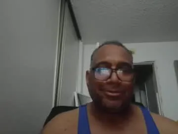 sdblkmale2131 — Freechat on Chaturbate
