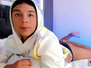 seductivo_jr — GOAL: CUM SHOW  [949 tokens remaining] CUM hey welcome my room #femboy #young #18 #cute #twink