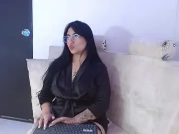 selenemore — GOAL: show tits [68 tokens remaining] Welcome to my room! #bigass #bigboobs #anal #curvy #new