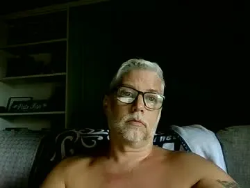 sexylefty2000 — Freechat on Chaturbate