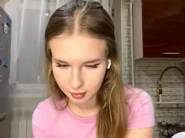 shelapeake — Goal:Suck a delicious finger// ! I am #NEW HERE AND your support is very important to me! to you! ^^ #teen #18 #blonde #shy [11 tokens remaining]