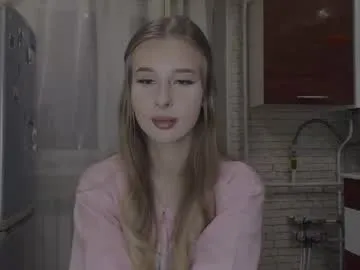 shelapeake — Goal: flash ass  I am #new here and your support is very important to me! to you! ^^ #teen #18 #blonde #shy [51 tokens remaining]