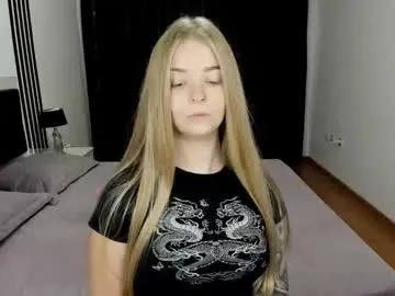 sirenabloom — toy control 15 minute whoever gives more will get the link #lovense #blonde #bigtits #feet #18 s  [513 tokens remaining]