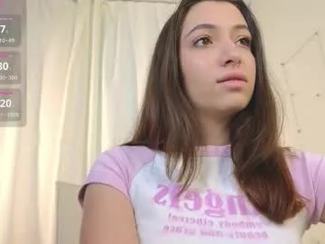 slow_flower — Hey im Emilia! Let's get to know each other. Have fun! Goal: Hi Emy <3 [4 tokens remaining]