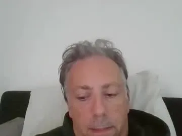 smalle32 — Freechat on Chaturbate
