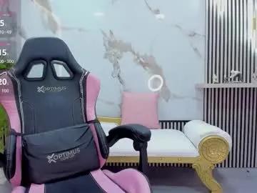 sofi__18_ — GOAL: Oil in my tits [36 tokens remaining] touch my small tits and enjoy them #smalltits #dance #latina #squirt #daddy