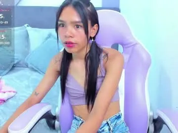 sofi_little2 — GOAL: top off [33 tokens remaining] Welcome to my room! #skinny #petite #new #smalltits #feet