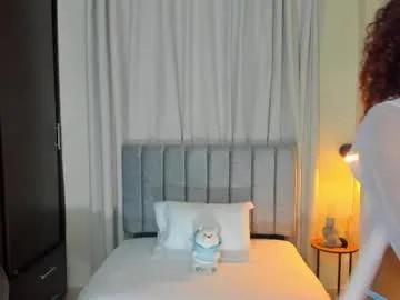 sofiasamm — camel toe [16 tokens left] #bigass #teen  #smalltits #natural  #ebony