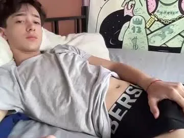 softboy3131 — cum show #bigdick  #young #cute #daddy [900 tokens remaining]