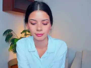 softlyy_bold — Play with my hair #shy #teen #new #young #18 [5 tokens remaining]