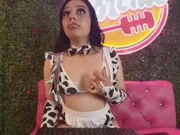 sophia_lagos — GOAL: SHOW BOOBS [21 tokens remaining] Hey ! im new here, teach me how you like the girls | #brunette #teen #cosplay #submissive #fetish