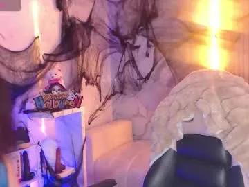 sophia_tf — GOAL: AHEGO [33 tokens remaining] Welcome to my room! #pregnant #hairypussy #deepthroat #mommy #latina