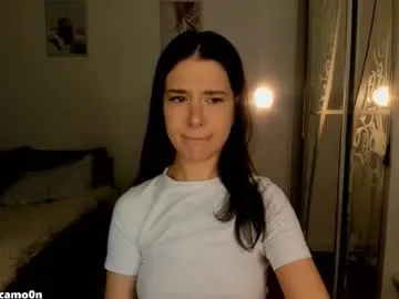 ssash1mii — (PM FOR CUSTOM)  yoga #mistress #teen #18 #nonude #striptease [117 tokens remaining]