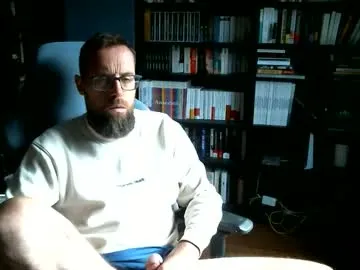 stefffg — Stefffg's room #beard #bighead