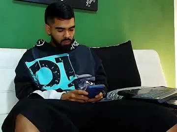 stephenbrown_ —   111//s 1001   #party #bi #straight #lovense #anal [ 1128 Tokens Remaining ]