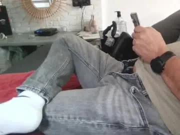 submissivguy — femdom lover, connected toys (Handy & lovense)  #slave #femdom #cei #joi #edge