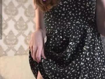 summer_hazee — Hello I'm Leia! Welcome to my stream. Goal:   suck finger close to cam [20 tokens left] #new #skinny #smalltits #18 #teen