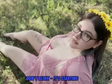 sunflower0907 — GOAL: Show ass [80 tokens remaining] Outside, where every moan is risky... dare to tease me? Use 3669106333 #bigboobs #natural #hairy #bbw #curvy