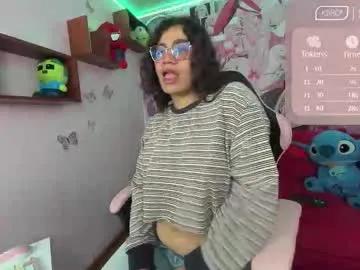 sunny_smiith — PVT OPEN!  GOAL: Show boobs [19 tokens remaining] Welcome to my room!  #new  #natural #latina #bigclit #shy  PVT OPEN!