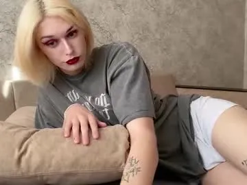 susan228 — GOAL: fuck my toy [150 tokens remaining] :) #19 #young #skinny #femboy #trans #cum #lovense