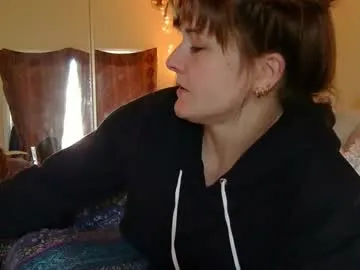 sweet_truffle — slutty girl next door :) tips help with my k car repairs :( [pvt open] #girlnextdoor #redhead #fit #hairypussy #natural