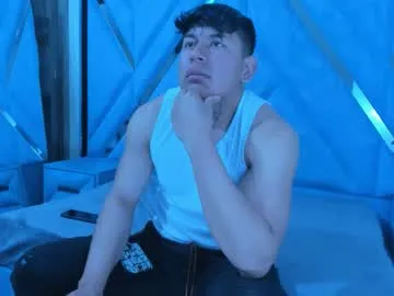 taylor_x19 — Freechat on Chaturbate