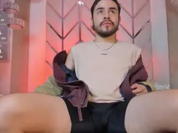 thiago_wolff — GOAL: FLASH HARD COCK [55 tokens remaining] NEW HERE! do you want my cum?  #hairy #young #bigass #bigcock #roleplay