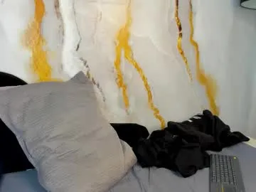 thomark_ — Welcome to my room! - Goal: My first Goal [271 tokens left]