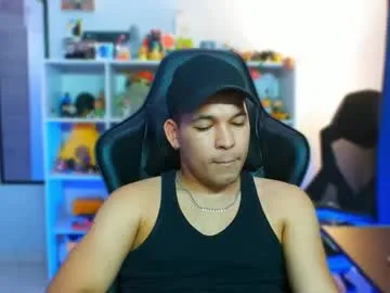 thomascollins__ — Hi Guys CUM FREE TODAY x 10min PVT #latino #bigcock #feet #master #cum