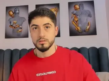 thomasmarzo1 — #new #bigcock #bigass #latino #cum Flash cock [125 tokens left]