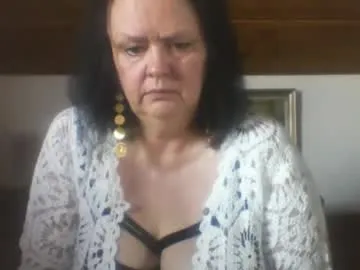 tiffanymature — #mature #feminine #mistress #milf  #new