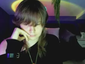 tinybunny_ — air kiss #natural #young #skinny #shy #cute [23 tokens remaining]