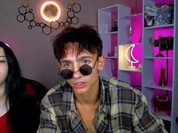 tobi_yours — GOAL: flash ass [250 tokens remaining] Welcome to my room! #daddy #gay #cum #muscle #bigdick