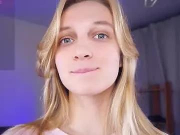 tobicovitt — GOAL: blow hot kisses <3 [25 tokens remaining] Welcome to my room Sweetie, I`m Lilly, wanna play with me? <3 #blonde #18 #bigass #feet #shy