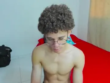 tom_blue10 — GOAL: complete my goal and let's make a milk delivery  [500 tokens remaining] Welcome to my room! #young #cum #bigcock #muscle #uncut