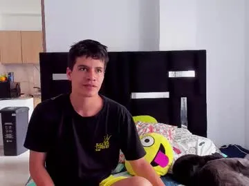 tommy_carlos — Multi Goal: Goal Cum [700 tokens left] #lovense #young #hairy #skinny #18