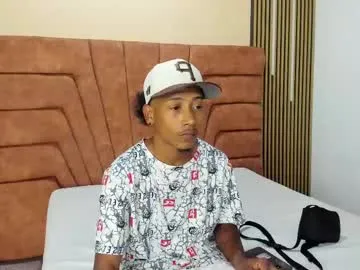 tony_travis — Hey is my first day, my goal is masturbating to the pre cum #new #ebony #bbc #latino #cum [199 tokens remaining]