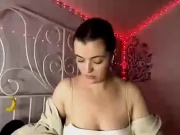 trangarlick — Goal:squeeze my boobs | hi, i'm new here, my name Amelia let's talk  #new #shy #18 #bigass #bigboobs [55 tokens remaining]