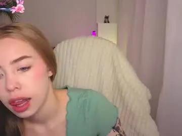 twistedtulip — Slap my ass 5 time #daddysgirl #18 #teen #cute #smalltits [33 tokens remaining]