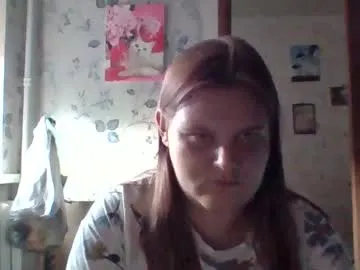 tyuoooy3 — Why are you leaving me?( #lonelygirl