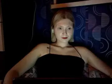 unahilse — change outfit  #18 #shy #new #cute #blonde [31 tokens remaining]