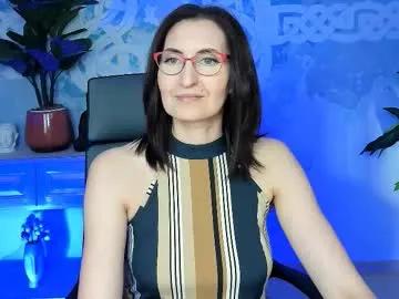 unatera — GOAL: for a good mood [140 tokens remaining] Welcome to my room #new #skinny #nonude #milf #dirtytalk