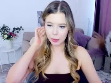 unforgettablalice — BIKINI SHOW <3 <3 <3  #18 #teen #cute #bigboobs #new [1111 tokens remaining]