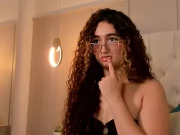 vaiholeth_sofia — Sexy dance+Striptease  [60 tokens left] #teen #curvy #new #submissive #latina
