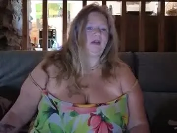 vampwoman — #dutch #mature #bbw #bignaturalboobs #naked