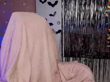 vanessaamixx — hi [55 tokens left] type /menu to see menu #cosplay #young #ahegao #anime #bigboobs