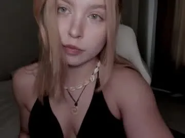 vanillalivitski — GOAL: tongue out [700 tokens remaining] Welcome My name is Vanilla, let's get acquainted! #lovense #new #blonde #muscle #fit