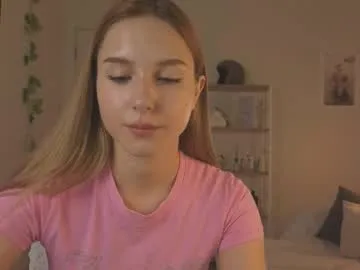 vegas_v — Cream on my ass + slap ass 10 min  #18 #squirt #lovense #natural #teen [352 tokens remaining]